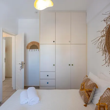 Hébergement de vacances Valeli Maisonette - 3br & Parking In The Center *
