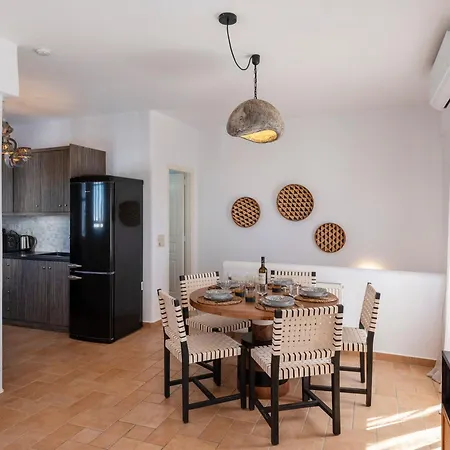 Hébergement de vacances Valeli Maisonette - 3br & Parking In The Center Náoussa