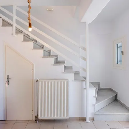 Hébergement de vacances Valeli Maisonette - 3br & Parking In The Center